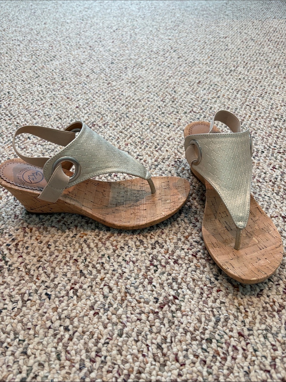 White Mountain Woven Metallic Tan Cork Wedge Sandals. Size 8